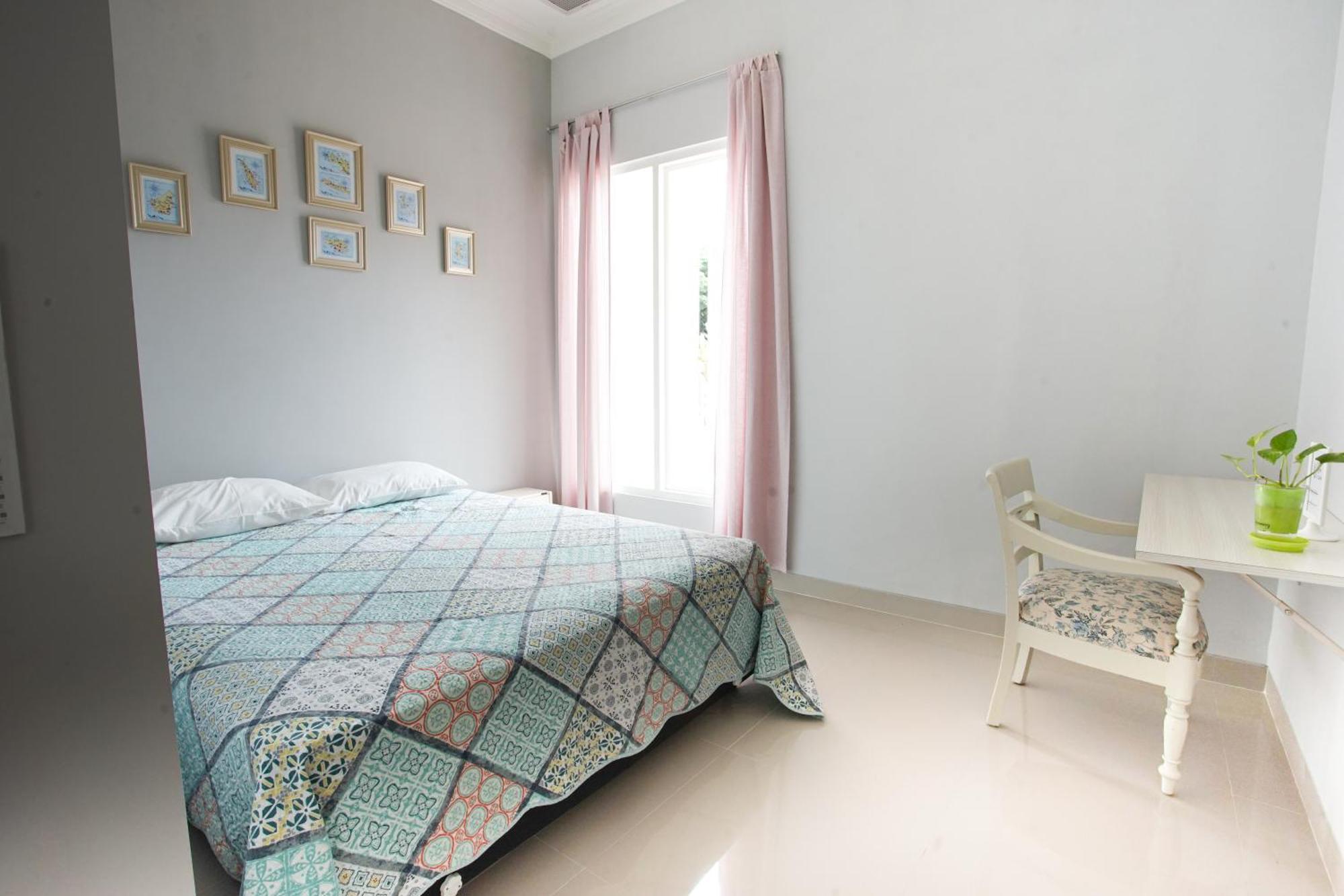 Inni Homestay Malang Chambre photo